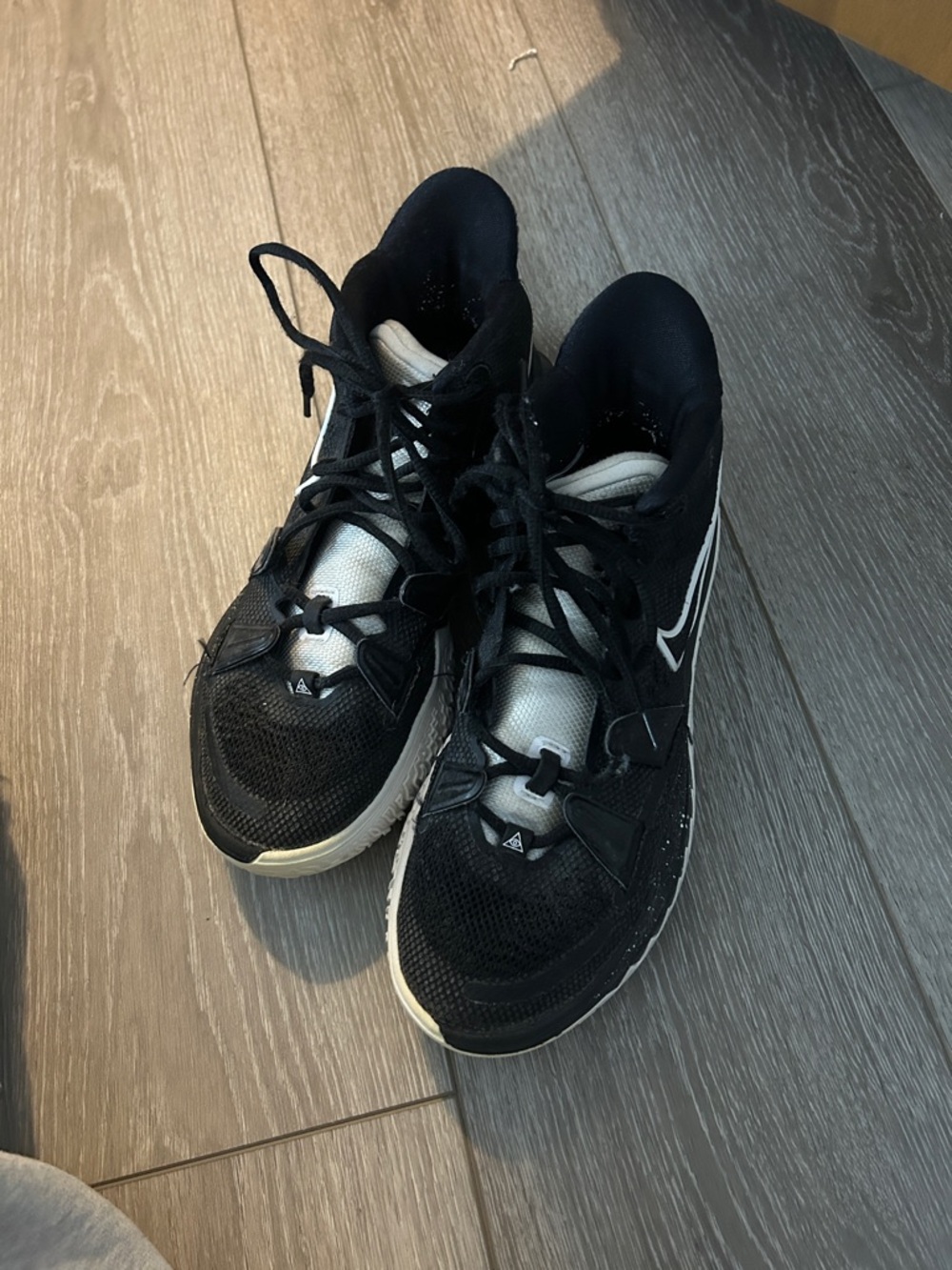 Nike Men’s Black and White Kyrie 7s Sneakers with Swoosh